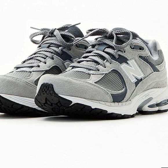 New Balance Gray 2002R Running Shoes Mens - Picture 2 of 7